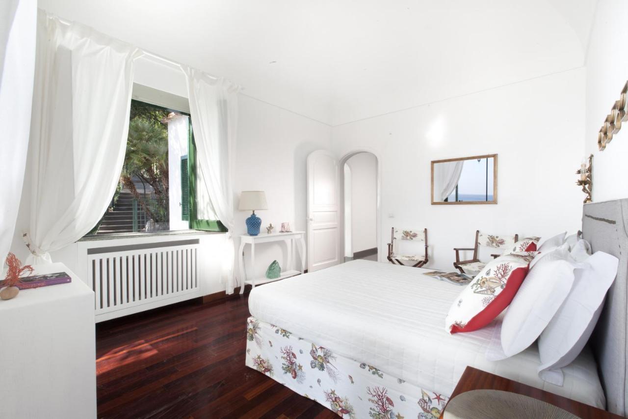 Amore Rentals - Villa Lo Scoglio Positano Eksteriør billede