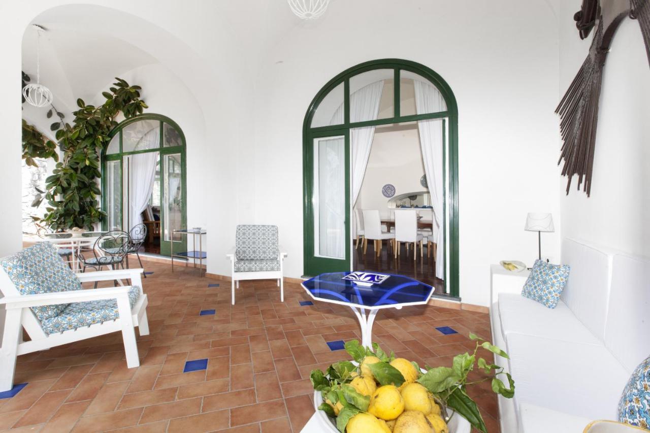 Amore Rentals - Villa Lo Scoglio Positano Eksteriør billede
